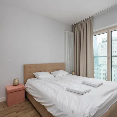 Vipwarsawapartments Amber Mennica 아파트 바르샤바