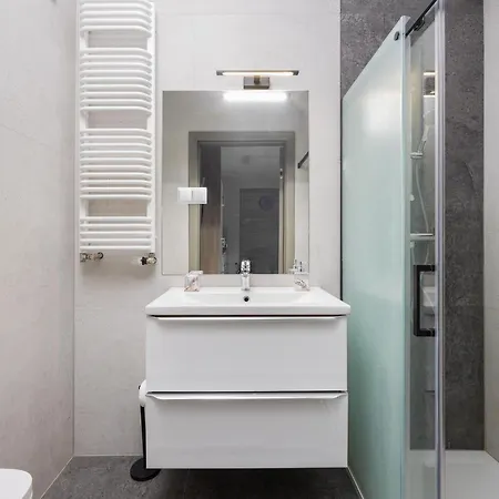 Vipwarsawapartments Amber Mennica 바르샤바