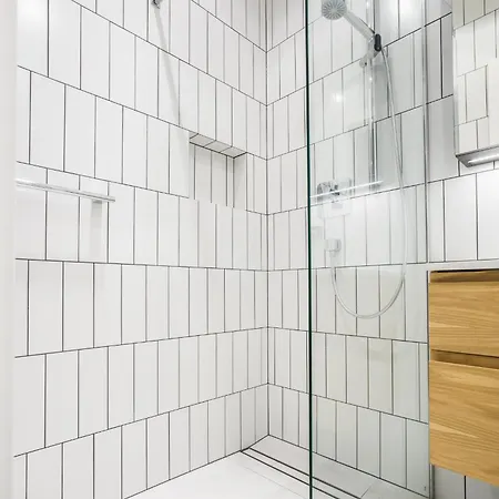 아파트 Vipwarsawapartments Amber Mennica