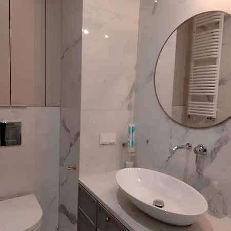 Vipwarsawapartments Amber Mennica 아파트 *