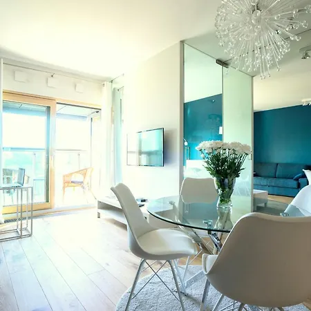 Vipwarsawapartments Amber Mennica 바르샤바
