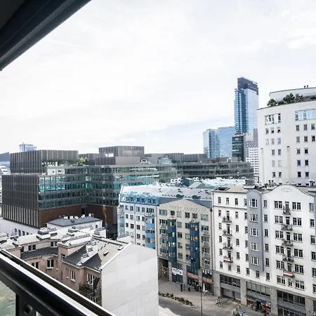 Vipwarsawapartments Amber Mennica Lägenhet