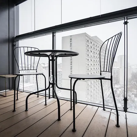 Vipwarsawapartments Amber Mennica Lägenhet *