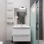 Vipwarsawapartments Amber Mennica ワルシャワ
