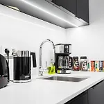 Vipwarsawapartments Amber Mennica ワルシャワ