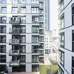 Vipwarsawapartments Amber Mennica *