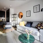 アパート Vipwarsawapartments Amber Mennica