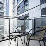 Vipwarsawapartments Amber Mennica *