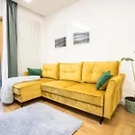 Vipwarsawapartments Amber Mennica * ワルシャワ