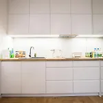Vipwarsawapartments Amber Mennica アパート ワルシャワ