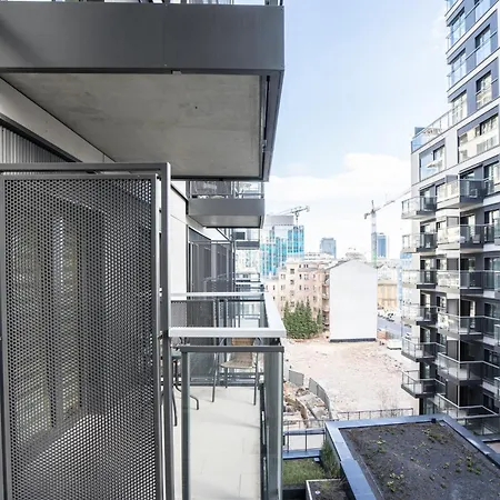 Vipwarsawapartments Amber Mennica Varşova