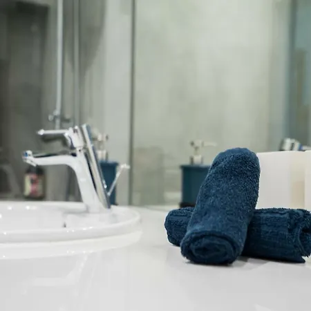 Vipwarsawapartments Amber Mennica * ורשה