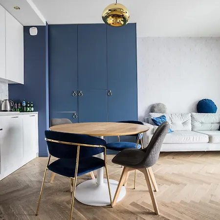 Apartment Vipwarsawapartments Amber Mennica