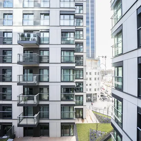 Vipwarsawapartments Amber Mennica *